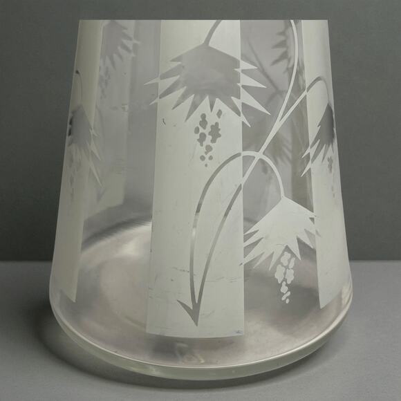 Vintage Flexeel Buckeye Glass Co. Acid Etched Grapevine Carafe w/ Lid – Art Deco - Picture 8 of 11